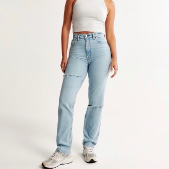 Abercrombie & Fitch Denim - A&F The 90’s Straight Ultra High Rise Jean